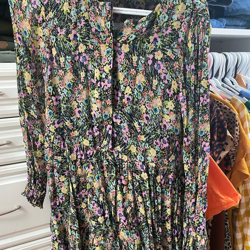 Zara floral dress- worn once- size small